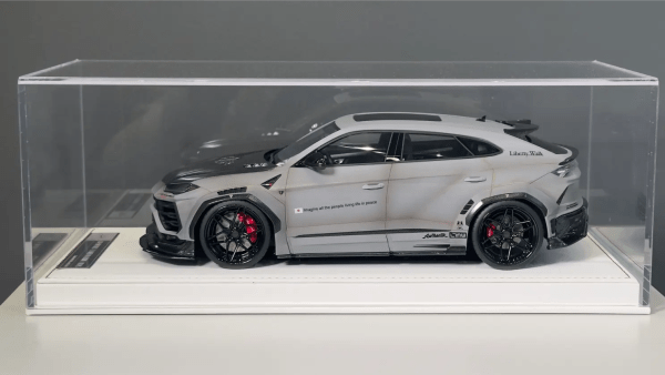 Lamborghini URUS LB - Mente Art Gallery