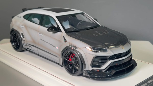 Lamborghini URUS LB - Mente Art Gallery