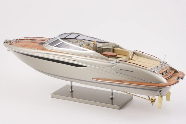 Riva Rivarama Grey Sand Hull 1:20