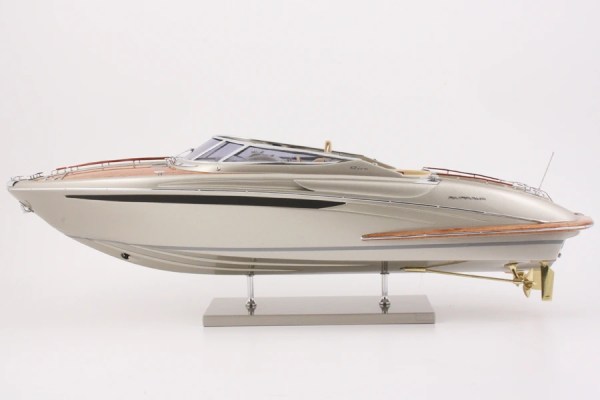 Riva Rivarama Grey Sand Hull 1:20