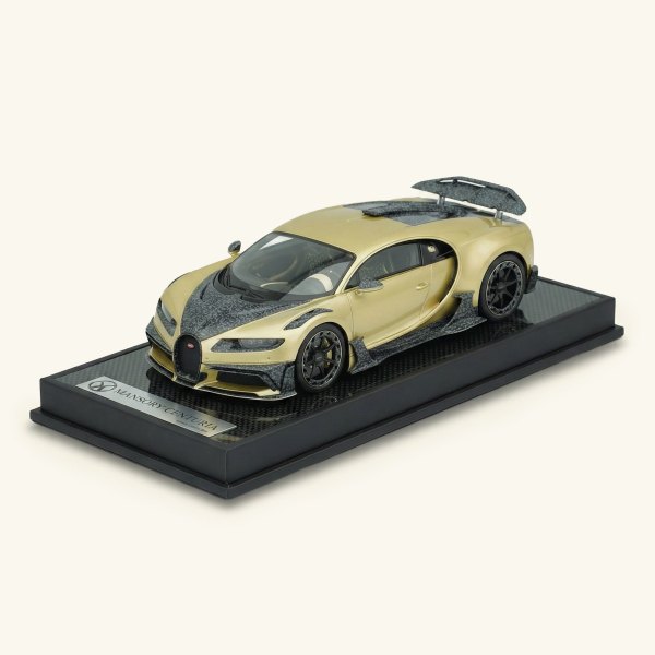 BUGATTI CENTURIA - CHAMPAGNE GOLD- 18/99 | mente art gallery