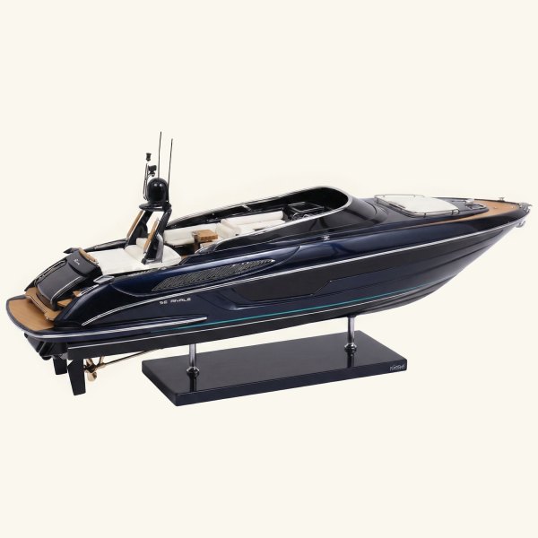 RIVA RIVALE 56′ (BLUE SERA)