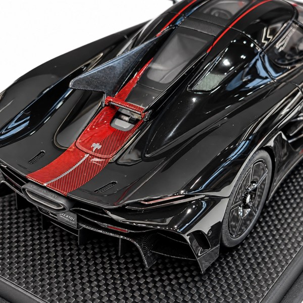 Koenigsegg Jesko Absolut - black and red